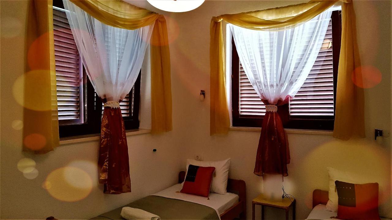ראבץ Villamar Beachfront Apartments With Free Private Parking מראה חיצוני תמונה